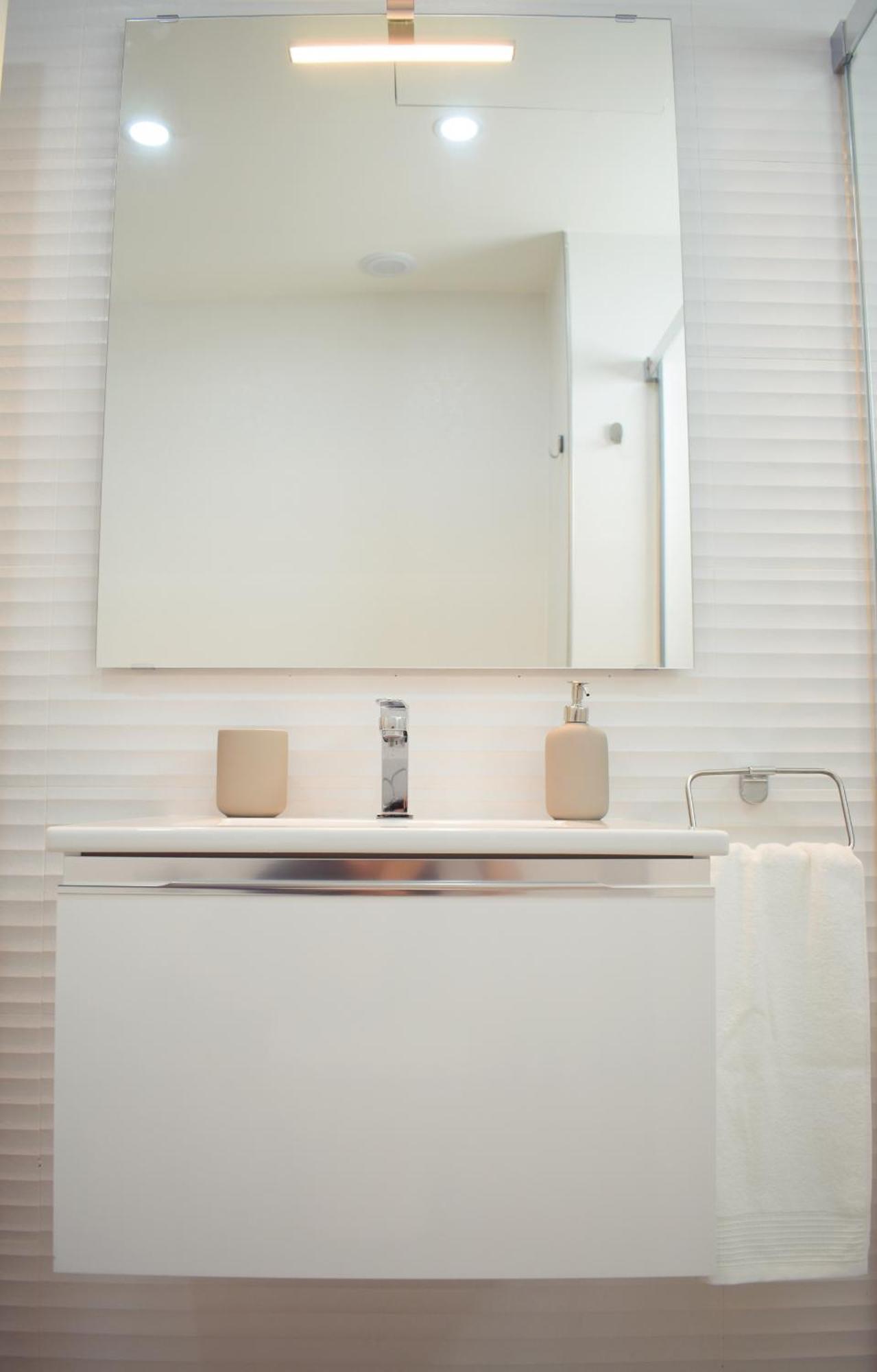 Amalia'S Home: Luminoso Apartamento Muy Cerca De La Playa Màlaga Exteriér fotografie